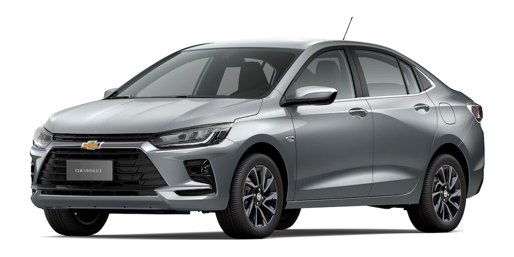 Sedan Onix Plus Premier cor Prata Shark